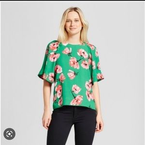Who what wear, green and pink flower blouse top short sleeve!